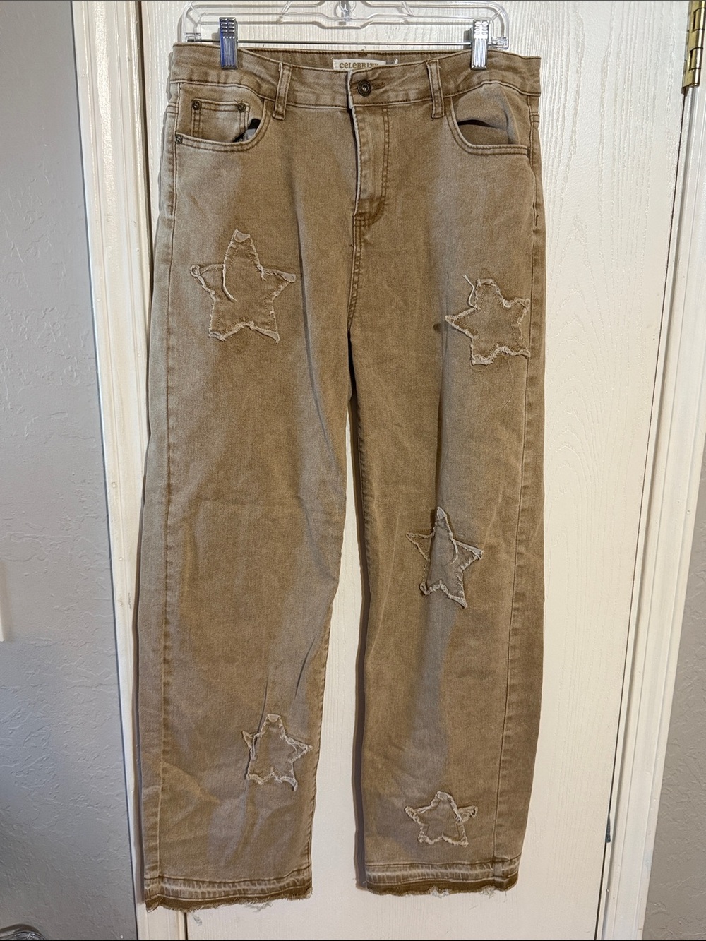 Celebrity Pink Brown Straight-Leg Star Patch Jeans